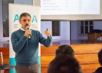 Provincia advierte por la baja de la  recaudación y un mercado interno deprimido