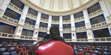El oficialismo consiguió postergar la sesión especial por IOMA en Diputados
