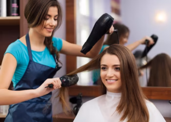 Ir a la peluquería: mucho más que verse bien