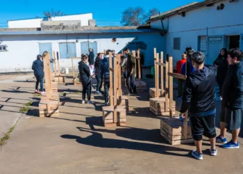 Promueven el ordenamiento urbano y el reciclaje en el barrio Ferroviario
