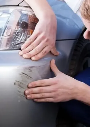 Cómo eliminar los rayones del auto con solo dos ingredientes básicos