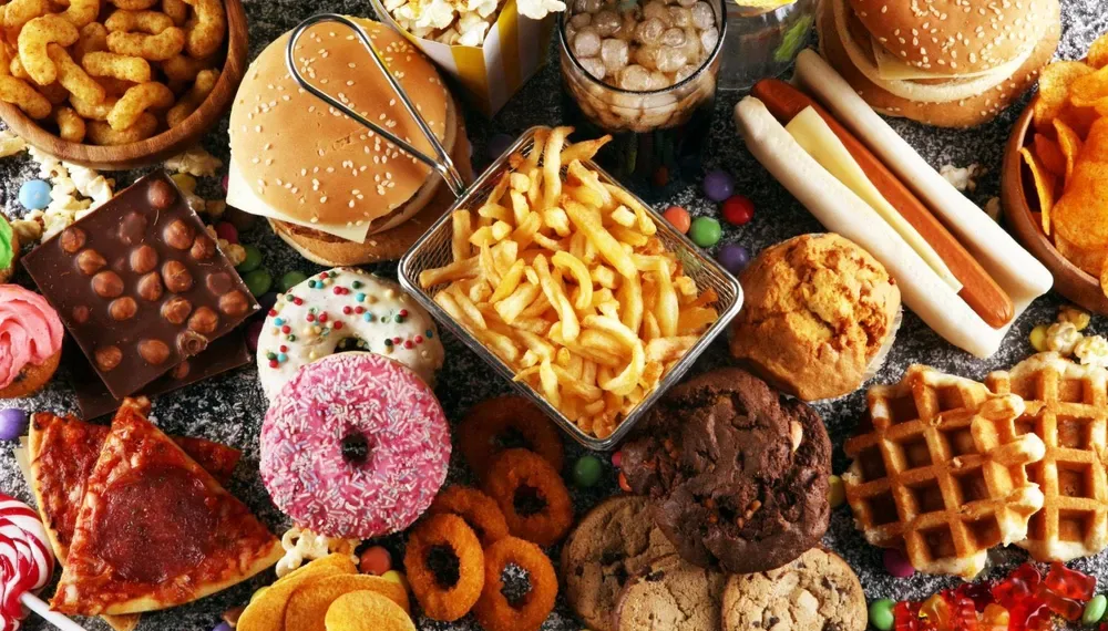 Consumo excesivo de sal: un ingrediente oculto que va más allá del salero en la mesa