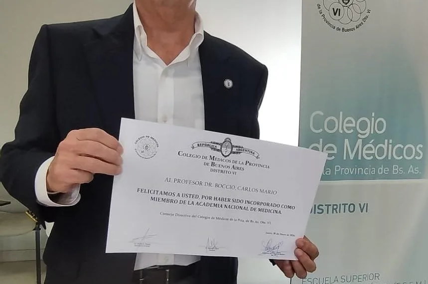 El Colegio de Médicos homenajeó al académico-doctor-profesor Carlos Boccio