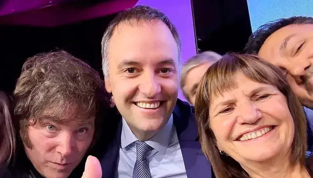 Reunión clave de Adorni con senadores libertarios antes de su paso por el Congreso