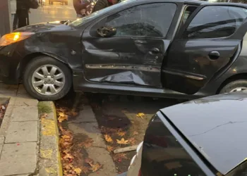 Choque de vehículos en Belgrano y Benito de Miguel