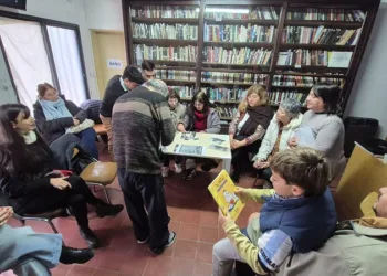 Vecinos de Villa Belgrano formaron parte de un encuentro de “Cine en mi Barrio”