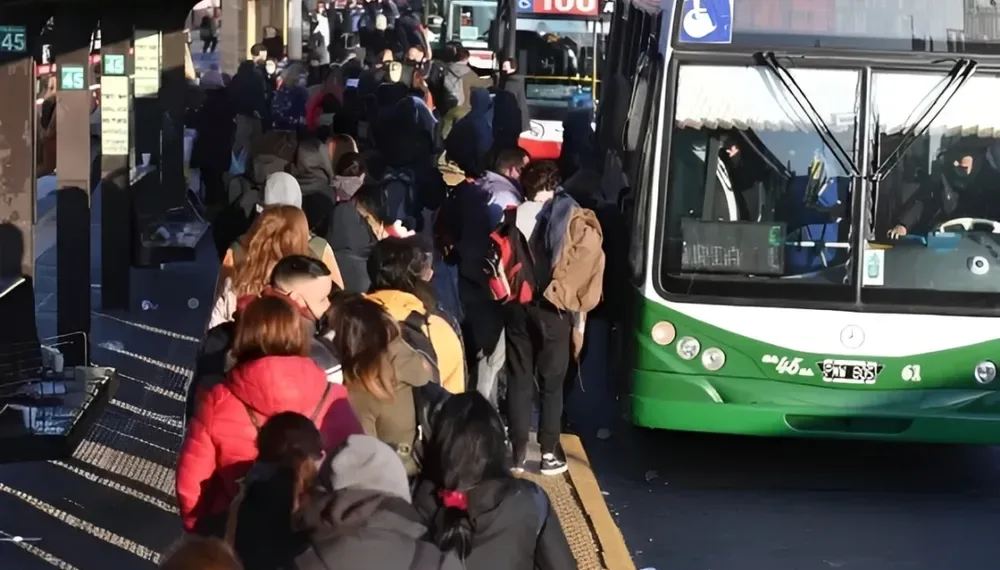 Transporte más caro: otro aumento y en lo que va del año la suba en Provincia es del 54%
