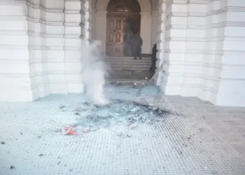 La Plata: reparar la municipalidad tras la protesta del MTE costará más de $40 millones