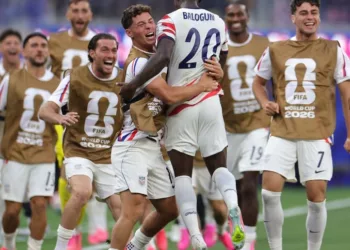 Estados Unidos fue muy superior y goleó a Paraguay por 4-1