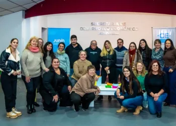 Emprendedores locales fortalecieron sus proyectos con una nueva capacitación