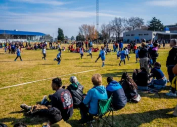 El Gobierno de Junín acompañó un multitudinario encuentro de escuelitas de fútbol en el Complejo San Martín