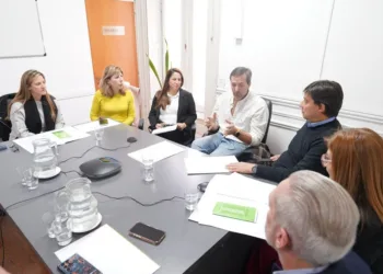 Vaccarezza respaldó la certificación gratuita y voluntaria del Renatre