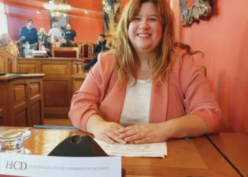 Sierra: «Seis años de emergencia en transporte público y cero soluciones a la demanda de los pueblos»
