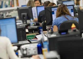 El Gobierno aumentó los salarios para algunos sectores de la administración pública