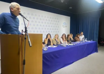 Intendentes llevaron al Congreso la presión contra el achique de la zona fría, pero hay escepticismo en los legisladores