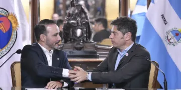 Kicillof se mostró con el radical Valdés, en el capítulo correntino de su expansión nacional