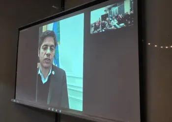Kicillof pidió autocrítica y unidad: «No es tiempo de candidaturas, es tiempo de organizarse»