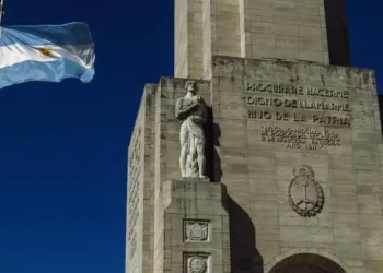 El acto por el Día de la Bandera en Rosario reúne a Milei, Adorni y Villarruel