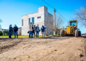 Avanzan los trabajos de mejoras en calles e hídricas en el barrio San Ignacio
