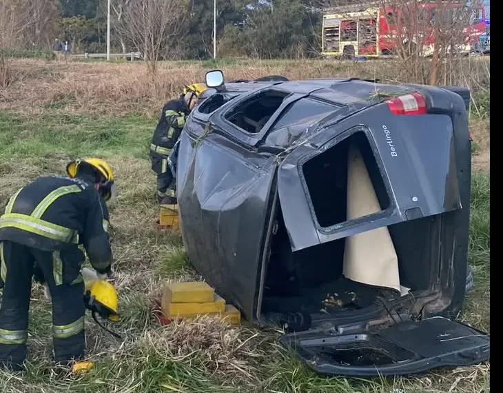 Dos policías de Junín gravemente heridos tras un accidente