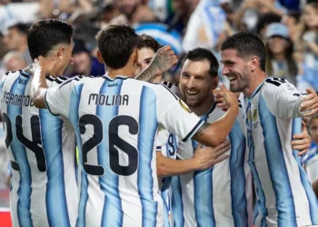 Argentina se enfrenta a Austria con el objetivo de clasificarse a los 16avos de final