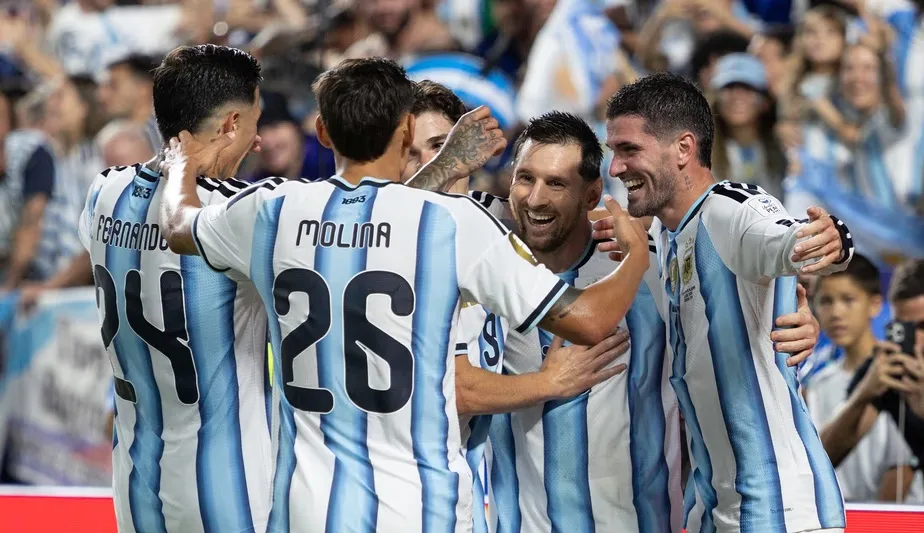Argentina se enfrenta a Austria con el objetivo de clasificarse a los 16avos de final