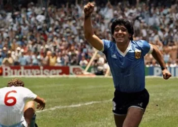 A 40 años de la obra máxima de Maradona ante Inglaterra: la tarde en la que Diego tocó el cielo con las manos