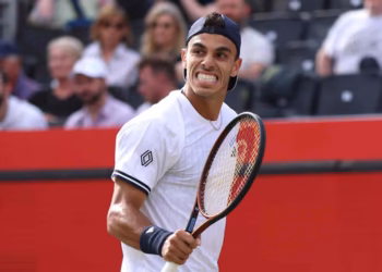 Histórico: Cerúndolo, primer argentino campeón en Queen’s y ganador de su primer ATP 500