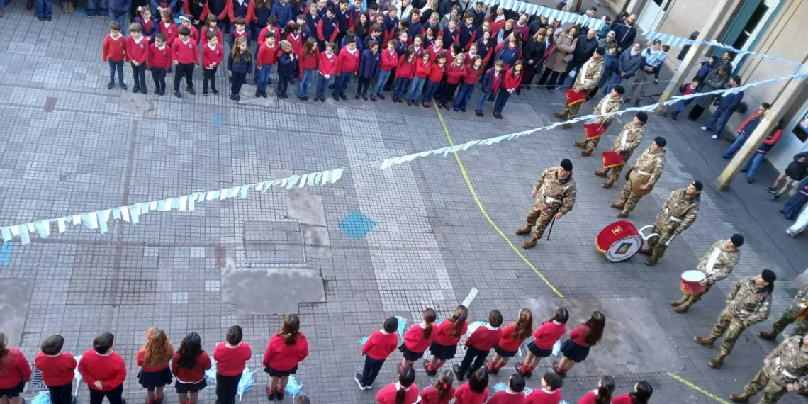 Jura a la Bandera en el Colegio Santa Unión