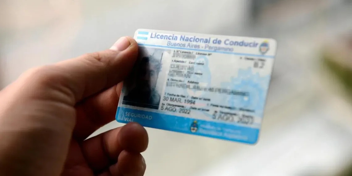 Licencias profesionales: polémica por los aumentos, las fechas de vencimiento y la cantidad de prestadores