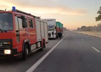 Se incendió un camión sobre ruta 7