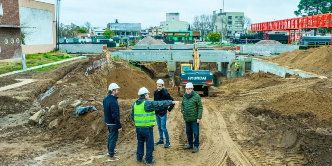 Viaducto: se inició la excavación para el paso vehicular
