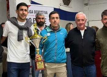 La Liga Deportiva del Oeste entregó los premios y coronó a sus campeones