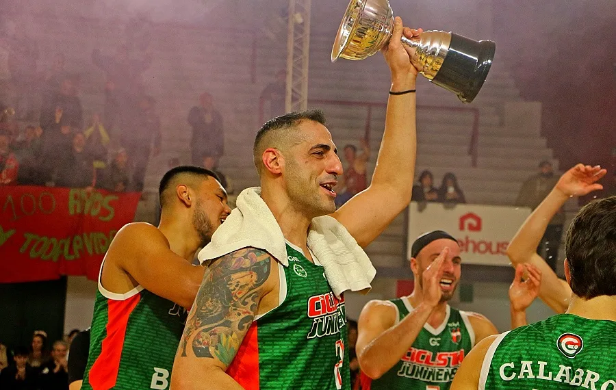 Ciclista goleó a Colón de Chivilcoy y se quedó con la primera edición de la Superfinal