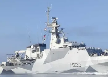 Diputados pidieron informes al Gobierno por el paso del buque de guerra británico HMS Medway que cruzó aguas argentinas sin aviso