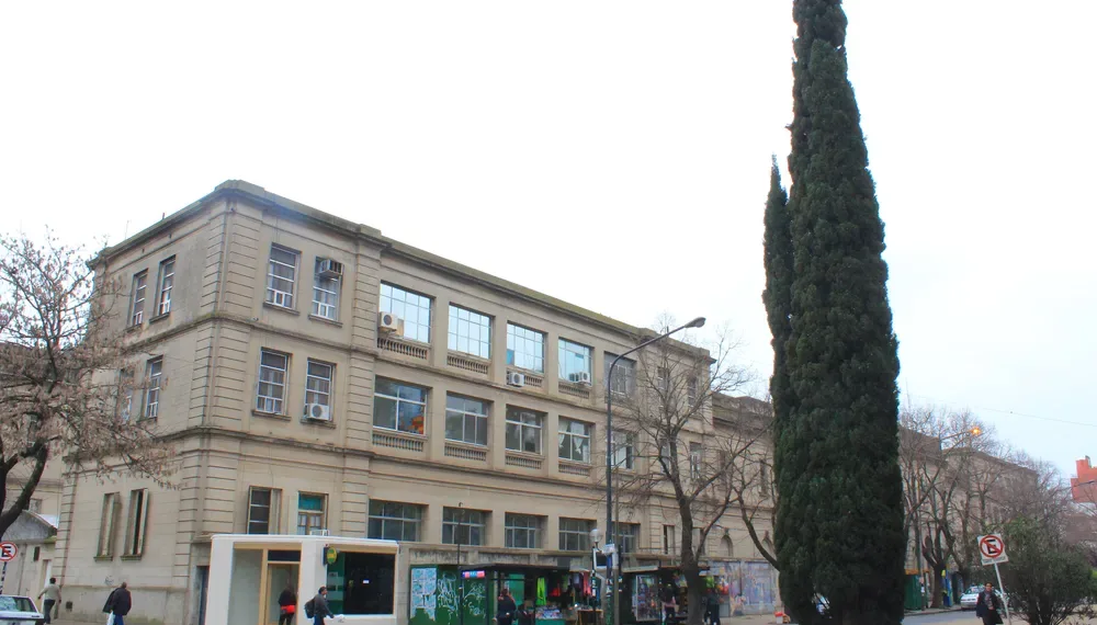 Arancelamiento de hospitales para extranjeros: según Kreplak tendría «impacto nulo» y es una idea «racista»