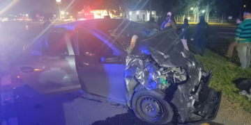 Tragedia en la Ruta 2: una niña murió tras un choque entre un auto y una camioneta