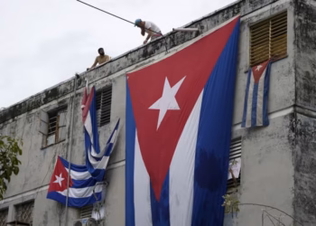 Cuba abre actividades económicas al sector privado