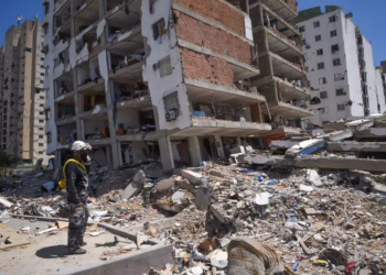 Venezuela inició inspecciones de edificaciones con más de 2.800 especialistas