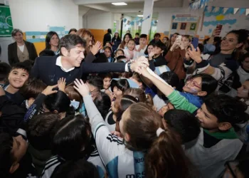 Kicillof inauguró un nuevo centro de salud en Avellaneda