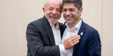Kicillof acusó a Milei de poner en riesgo la relación con Brasil