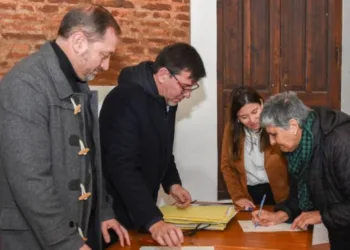Nuevo operativo de firmas para la escrituración de viviendas en Lincoln