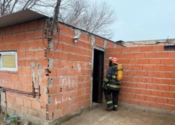 Dos principios de incendio en viviendas