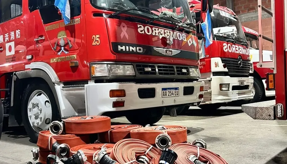 Bomberos de Junín compartieron recomendaciones para el uso de estufas a leña