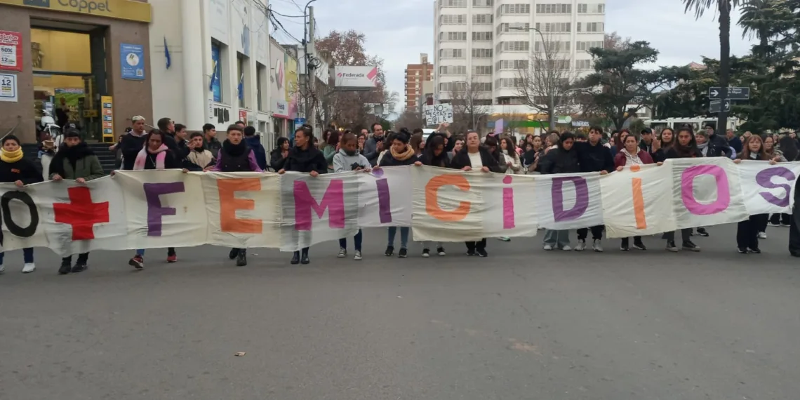 Marcharon en Junín por el crimen de Mercedes Errapan