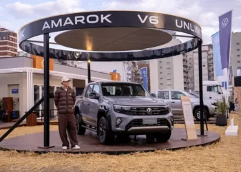 Volkswagen presenta en La Rural su edición especial y limitada de Amarok V6