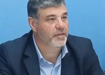 Burgos pidió que el Municipio haga público el expediente y toda la documentación del reclamo por las 25 viviendas