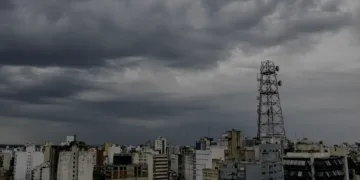 Diluvió sobre el AMBA y se mantiene la alerta por tormentas en toda la provincia