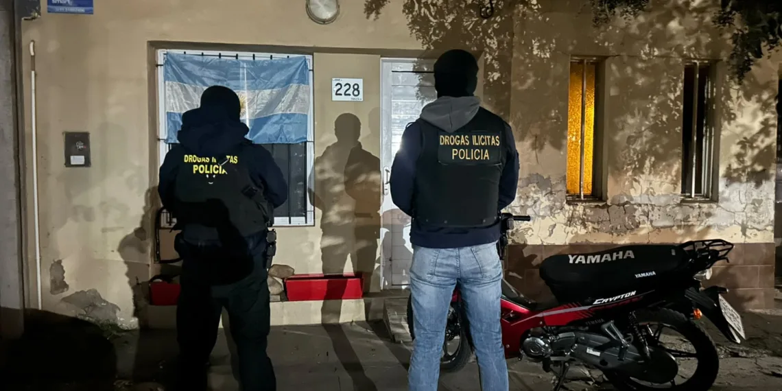 Chacabuco: dos detenidos por venta de drogas