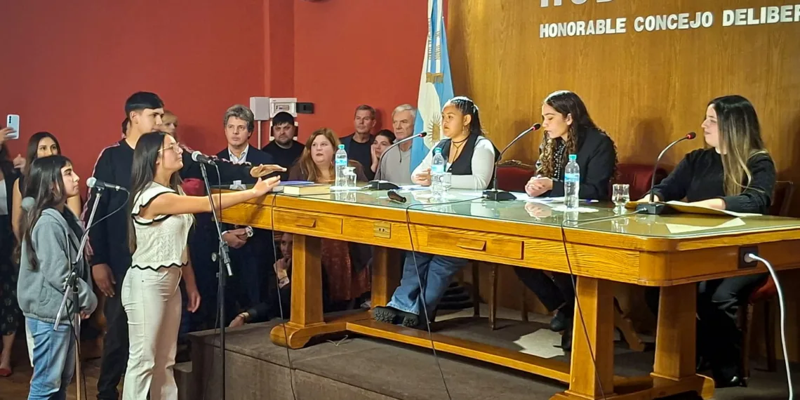 Juraron los parlamentarios estudiantiles